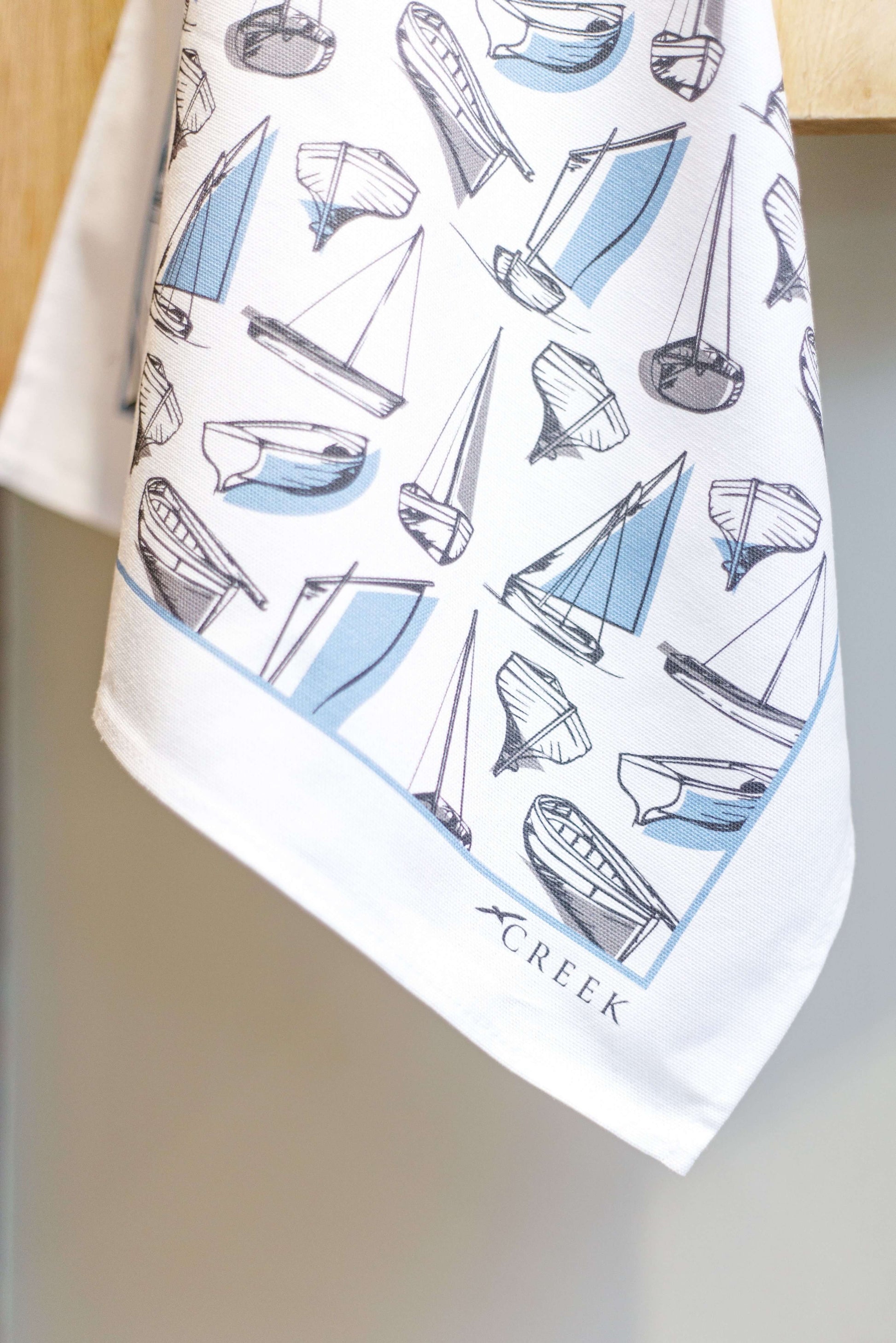 Coastal tea towels with seaside prints – made from soft natural cotton