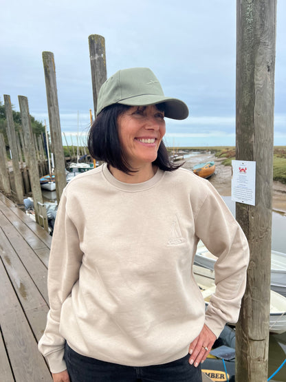 Signature Sailboat – Embroidered Organic Cotton Sweatshirt – Sand