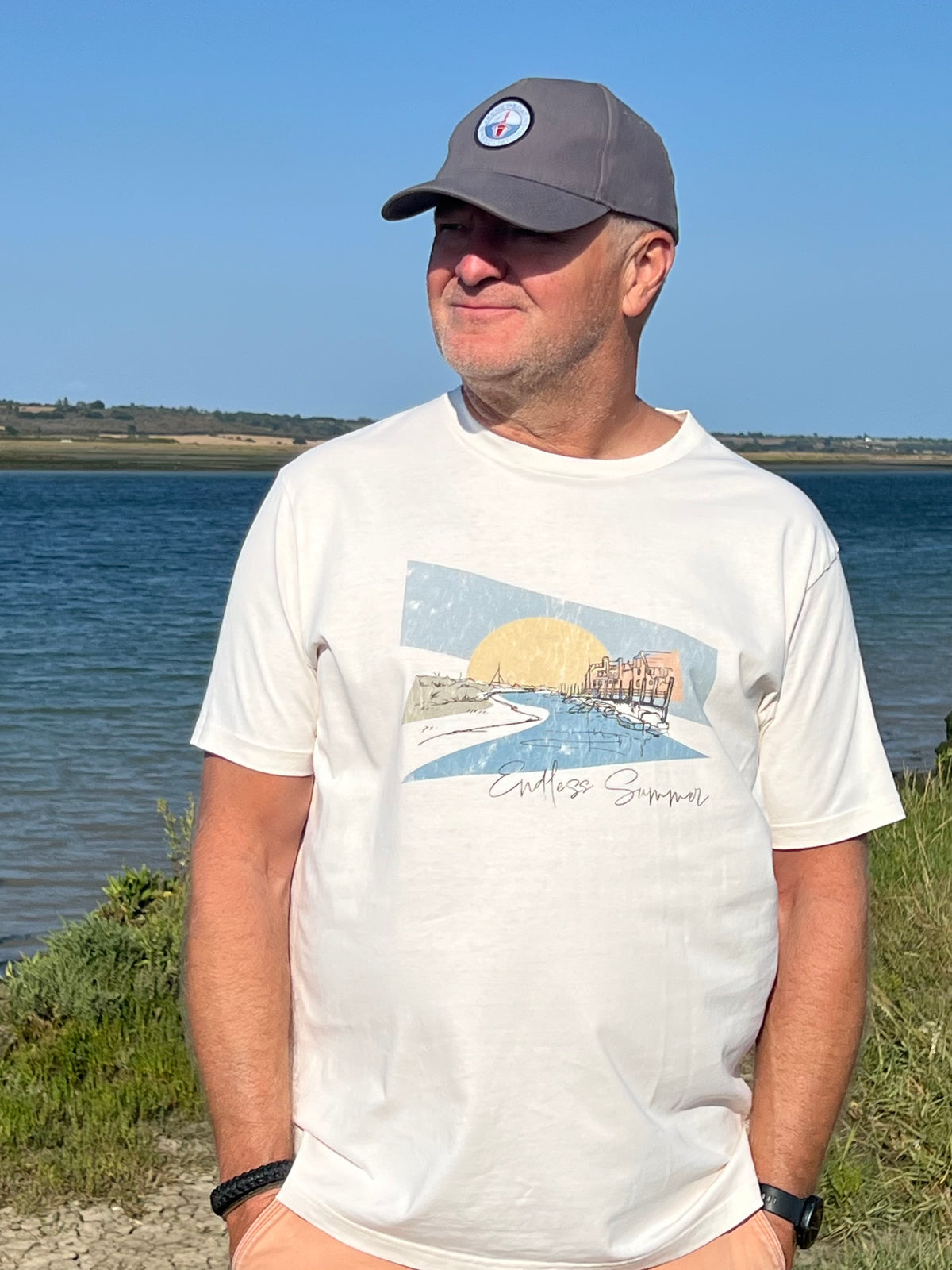 Vintage Quay Sketch – Organic Cotton T-shirt