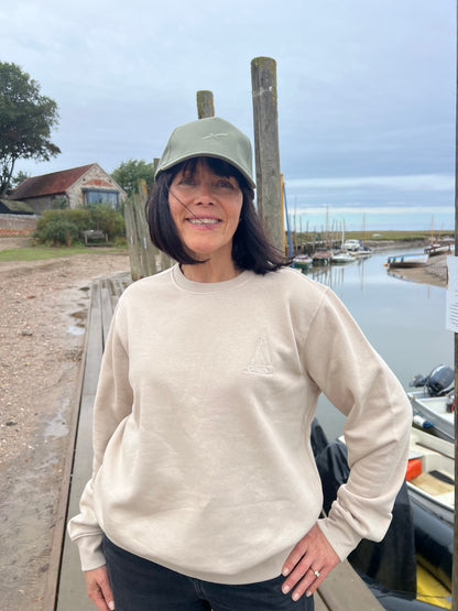 Signature Sailboat – Embroidered Organic Cotton Sweatshirt – Sand
